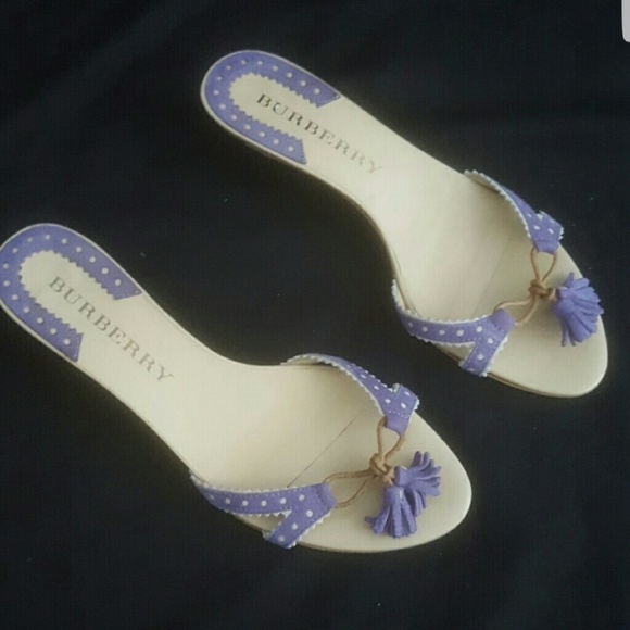 BURBERRY 6.5 womens shoes GREAT CONDITION - Picture 2 of 6